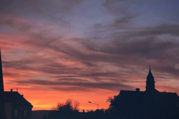 Denise Su- Gestern Abend, der Himmel über Ferlach